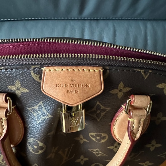 Louis Vuitton Boetie PM - Picture 10 of 16